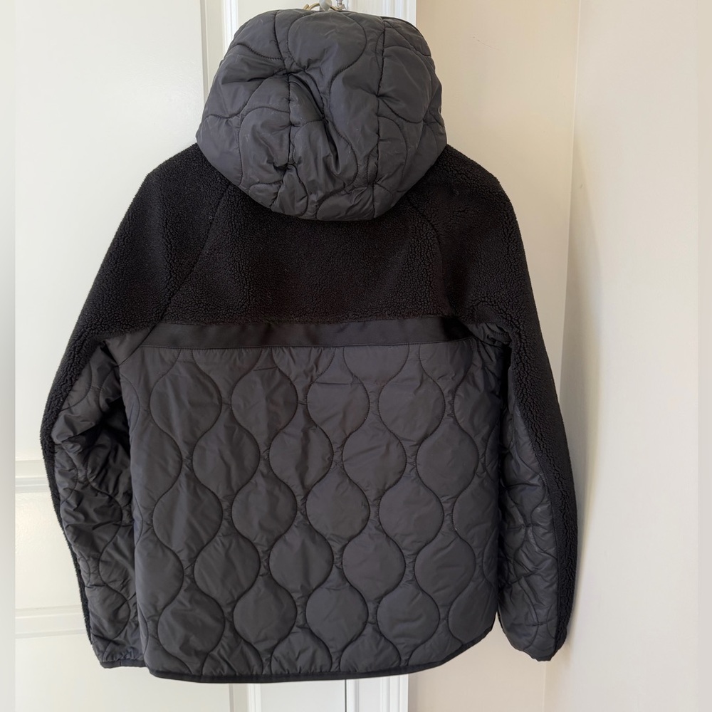 Tumi Black Quilted Puffer Jacket men S - Picture 3 of 11